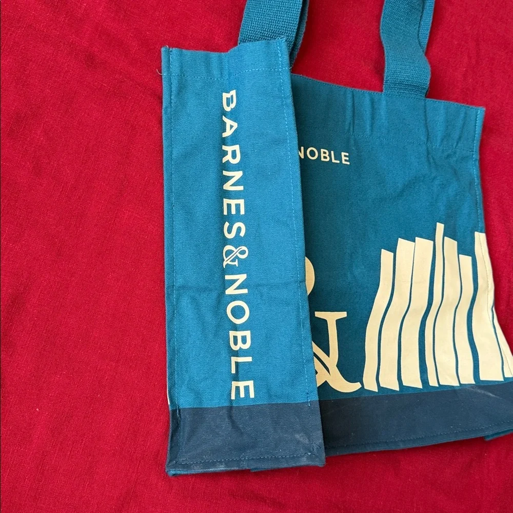 NWT Barnes & Noble Teal Blue and Cream Cotton Tote